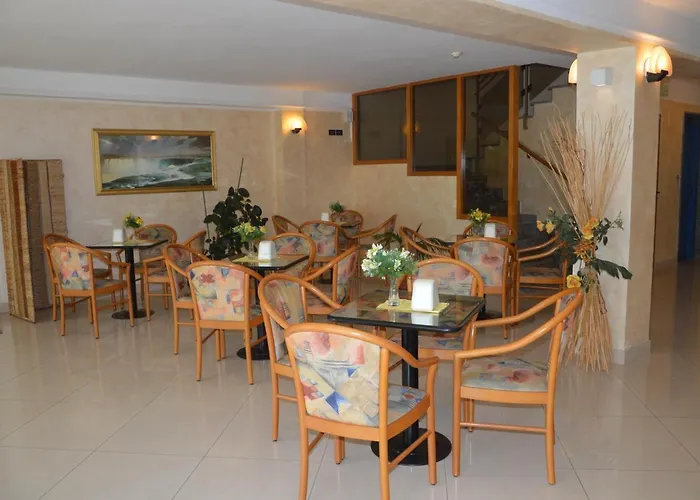 Hotel Karin 3*